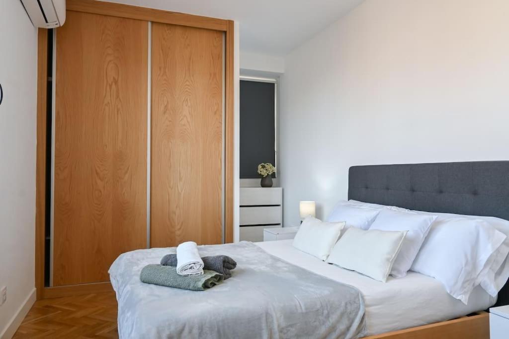 For You Rentals Apartamento Temporal Centrico De Dos Dormitorios Sil2 مدريد المظهر الخارجي الصورة