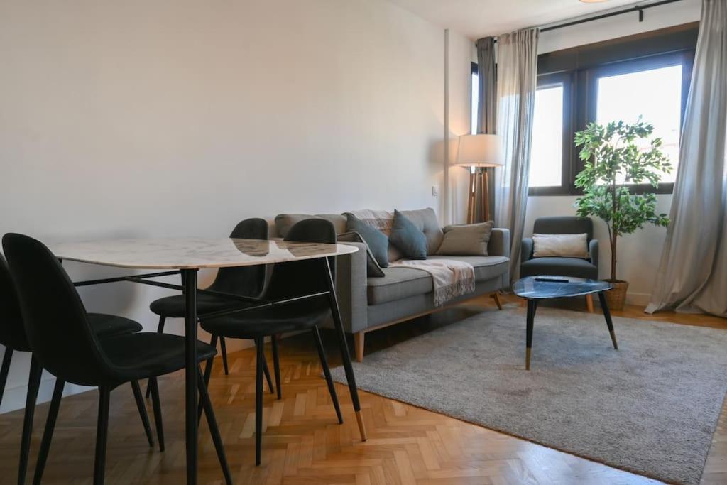 For You Rentals Apartamento Temporal Centrico De Dos Dormitorios Sil2 مدريد المظهر الخارجي الصورة